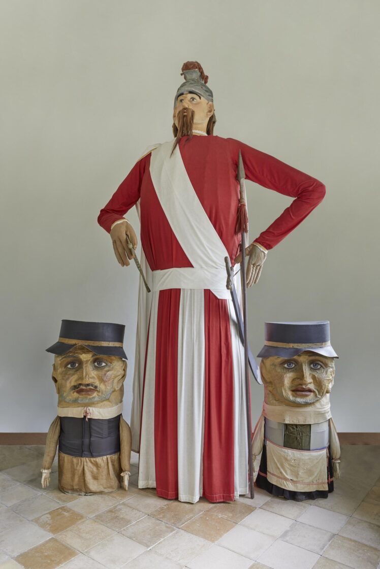 Hersteller unbekannt, Lungauer Samsongruppe: Samson von Mauterndorf, um 1890, Stoff, Holz, Pappmaché, 405 x 220 x 120 cm, Inv.-Nr. 684-24 © Salzburg Museum