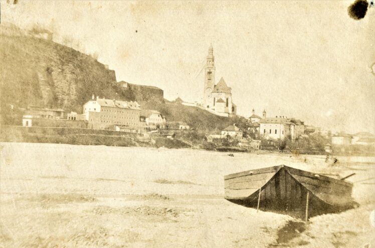 Ursulinenmauer steht noch, Abriss April 1852 /// Foto wohl Teil einer unvollständigen Bilderserie über das linke Altstadtufer (siehe Foto 33 sowie Foto 131 und Foto 150 gemeinsam in Bildkomposition Foto 45479)