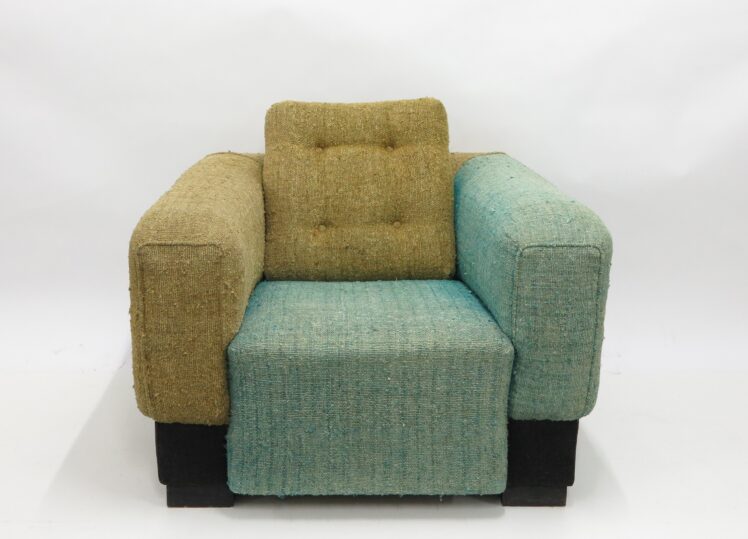 Georg Jung (1899–1957), Fauteuil, 1935–1938, Wolle, Dralon, 63 x 102 x 100 cm, Inv.-Nr. 2031 b-2019 © Salzburg Museum (Schenkung aus der Sammlung Friederike und Kommerzialrat Max Gramiller)