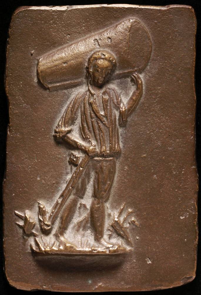 Bernhard Prähauser (1921–2016), Plakette, Halleiner Salzträger, um 1980, Bronze, gegossen, Inv.-Nr. MÜ 42646 © Salzburg Museum (Dauerleihgabe Salzburger Museumsverein)