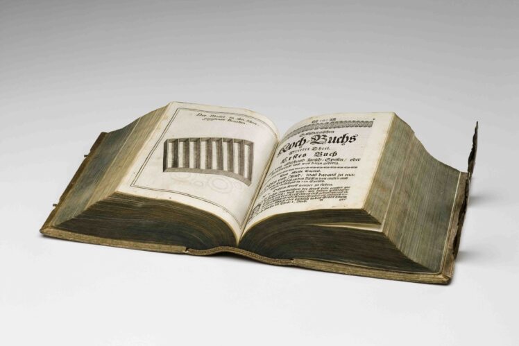 Conrad Hagger: Koch-Buch: Neues Saltzburgisches Koch-Buch ..., 1721, Papier, Über Holz gezogener Ledereinband der Zeit, 21 x 17,8 x 7,1 cm, Inv.-Nr. BIB DRU 4659, © Salzburg Museum/Rupert Poschacher