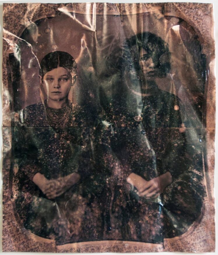 Elisabeth Schmirl, Images of timeless Beauty VI, 2017, Druck auf dünner Kupferplatte, Ankauf bei Galerie Trapp, Salzburg, Foto: Elisabeth Schmirl