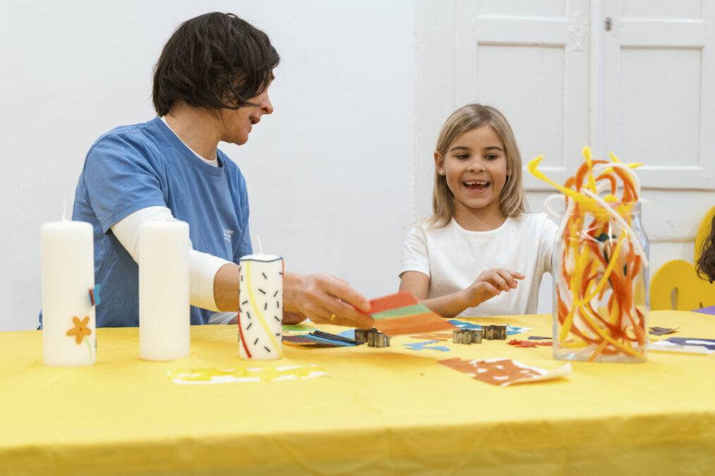 Osterwerkstatt Kerze © Salzburg Museum/Helena Kalleitner