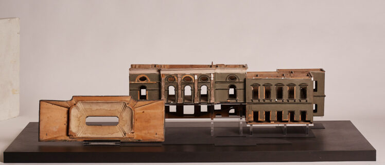 TU Wien, Kunst und Gestaltung und Modellbau, Nachbau des historischen Modells von Schloss Klessheim im Salzburg Museum; M 1:66, 2022–2023, Lindenholz, Inv.-Nr. AR 001-2023 © Salzburg Museum (Dauerleihgabe Salzburger Museumsverein)