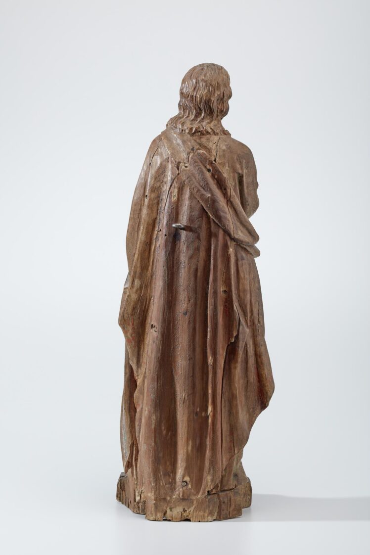 Künstler*in unbekannt, Heiliger Johannes, 18. Jh., Holz, ursprünglich farbig gefasst (rot, grün, blau], Inv.-Nr. 1312-2022 © Salzburg Museum (Dauerleihgabe Salzburger Museumsverein)